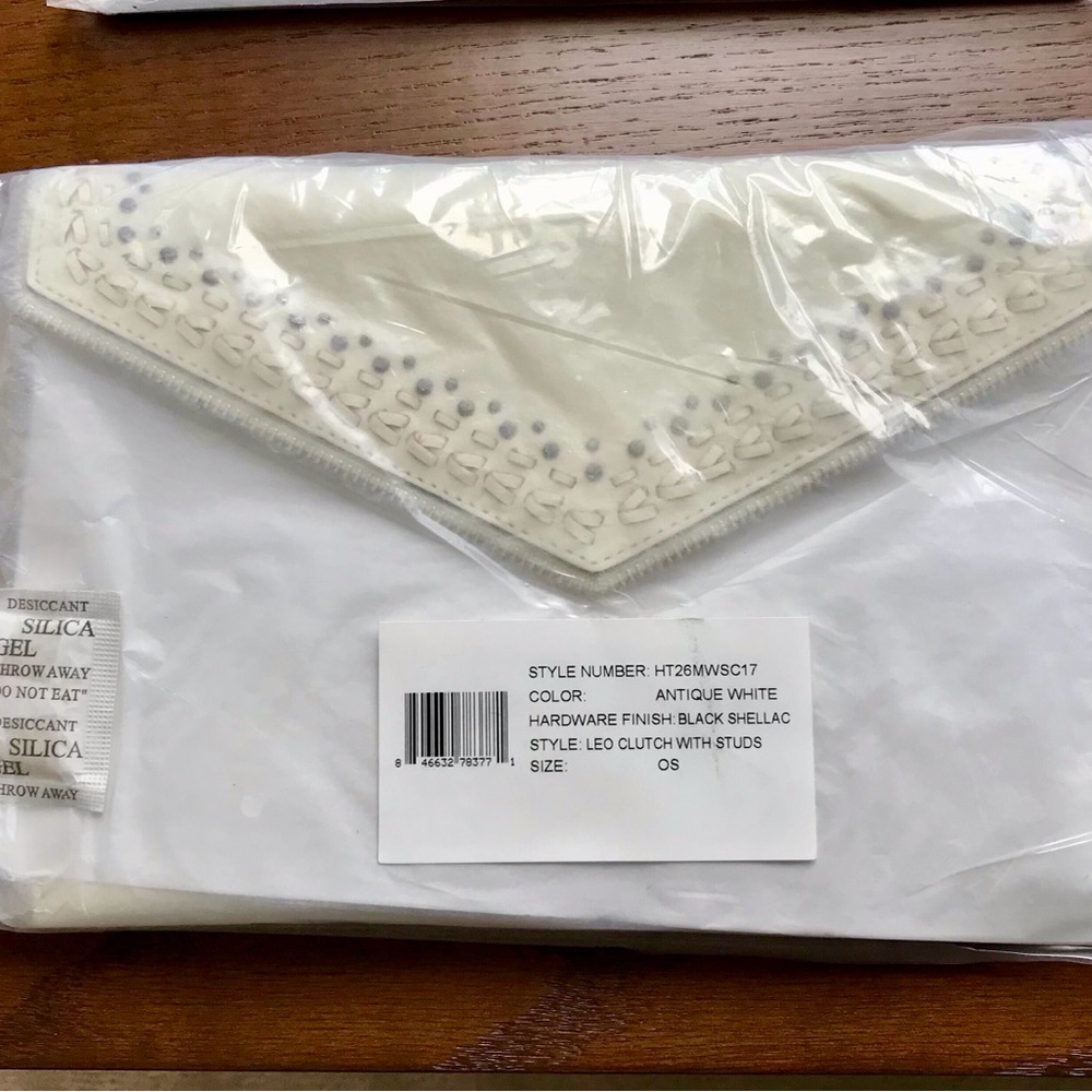 NWT Rebecca Minkoff “Leo” Clutch - Picture 2 of 3